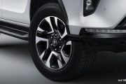 TOYOTA FORTUNER GR