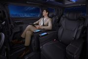 TOYOTA ALPHARD HEV